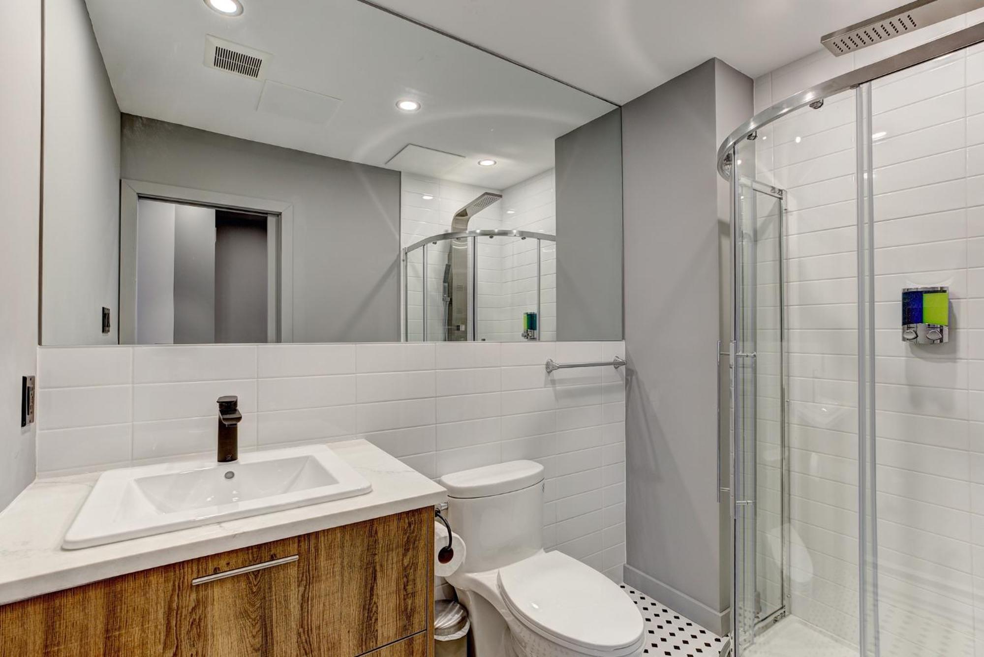 Stanley Court Apartments By Simplissimmo Montreal Ruang foto